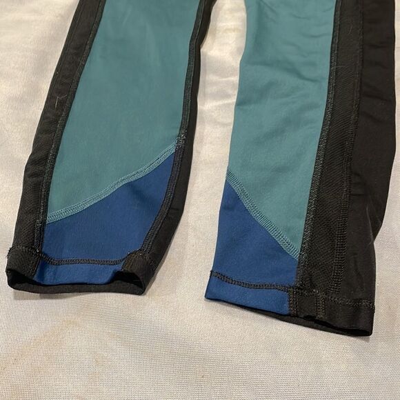 Under Armour leggings - Picture 4 of 6